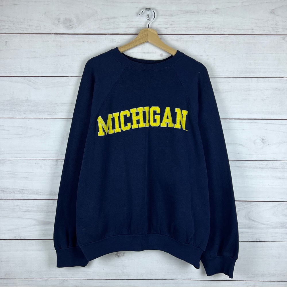 Vintage Navy and Yellow Sweatshirt Shrunk fits like XL